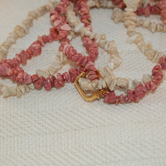 chip rock necklace - Picture 2 of 2